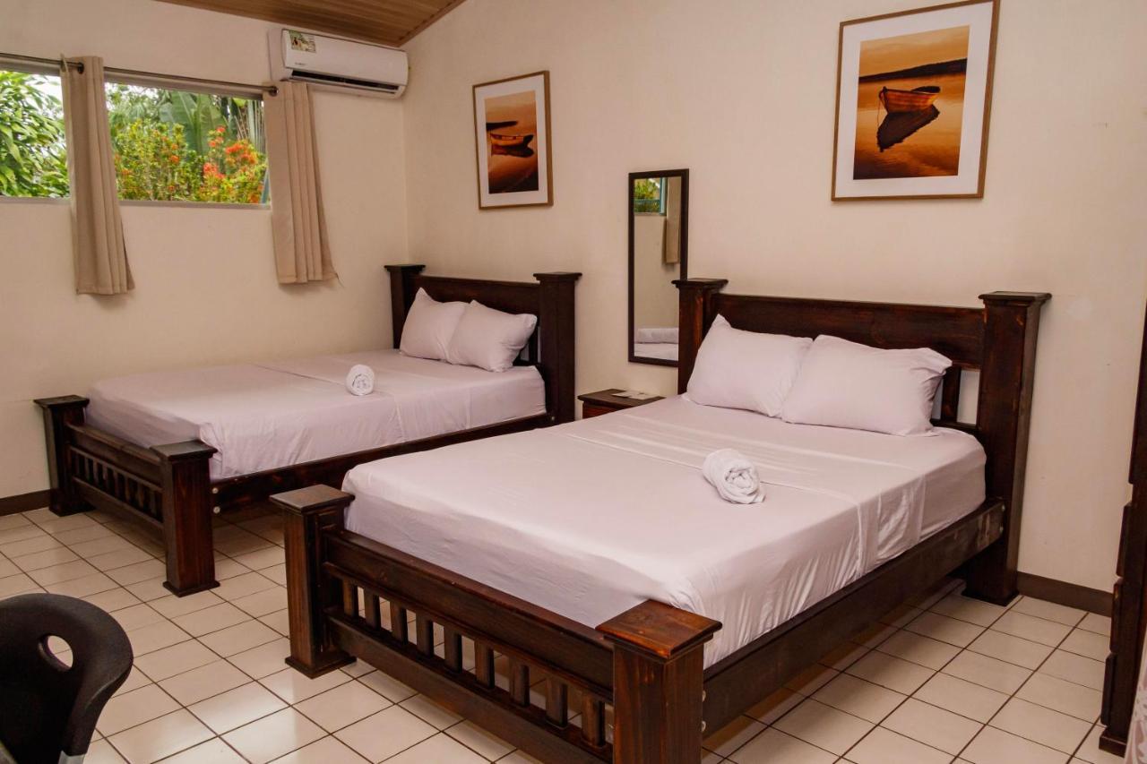 Hotel Don Fito Golfito Extérieur photo