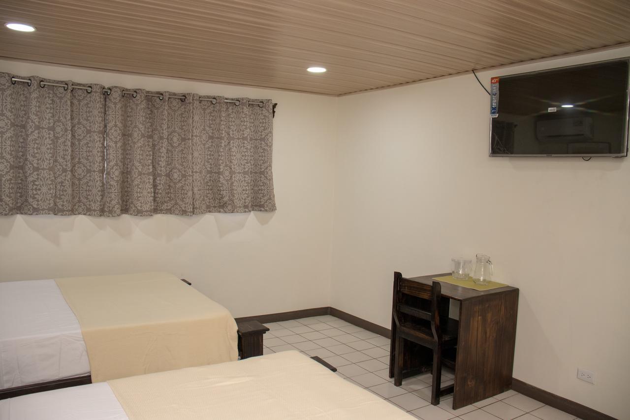 Hotel Don Fito Golfito Extérieur photo