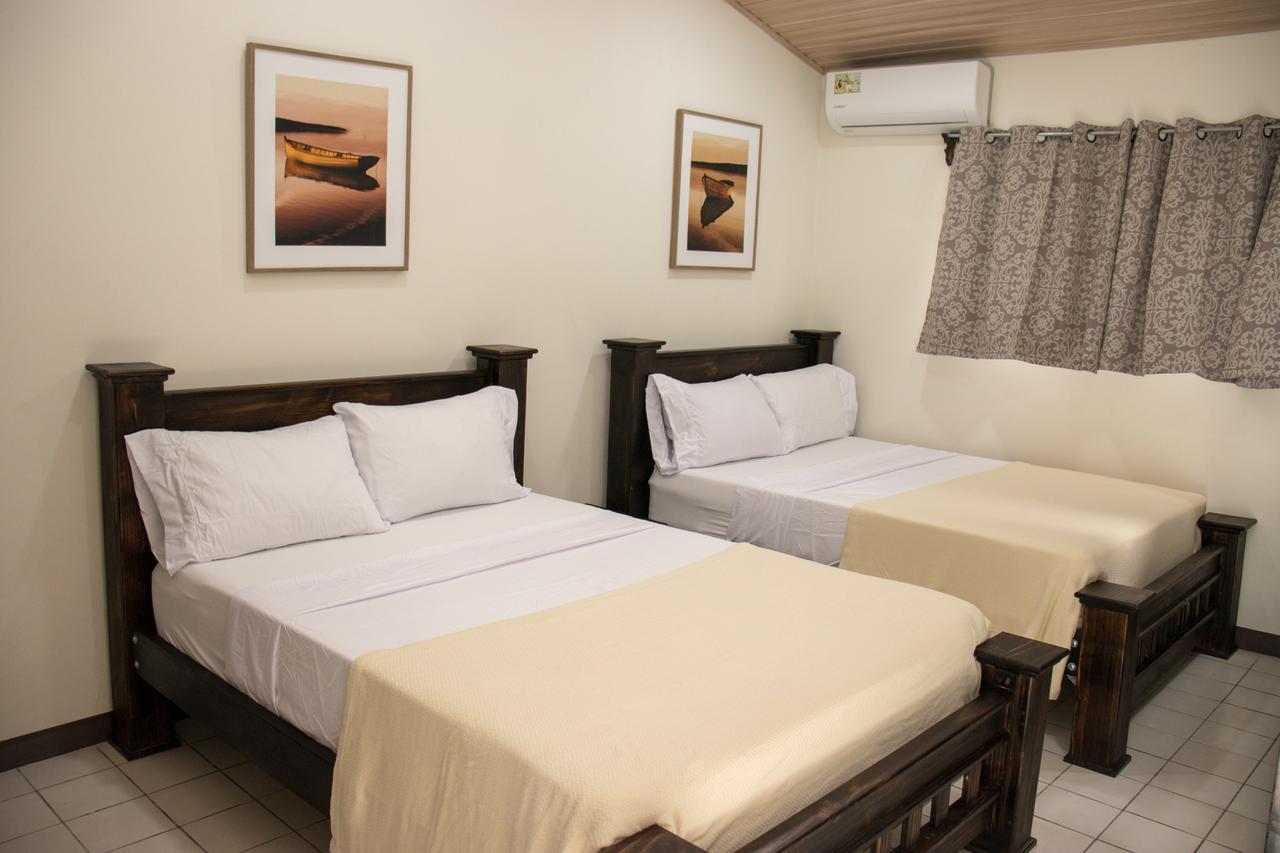 Hotel Don Fito Golfito Extérieur photo